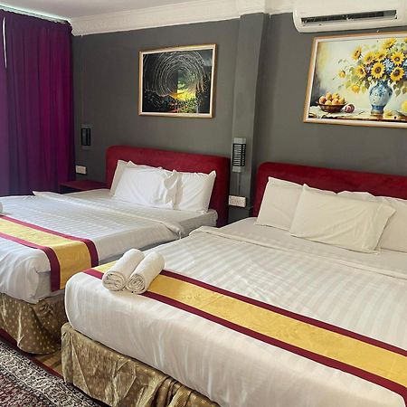 Green Town Hotel And Resort بورت ديكسون المظهر الخارجي الصورة