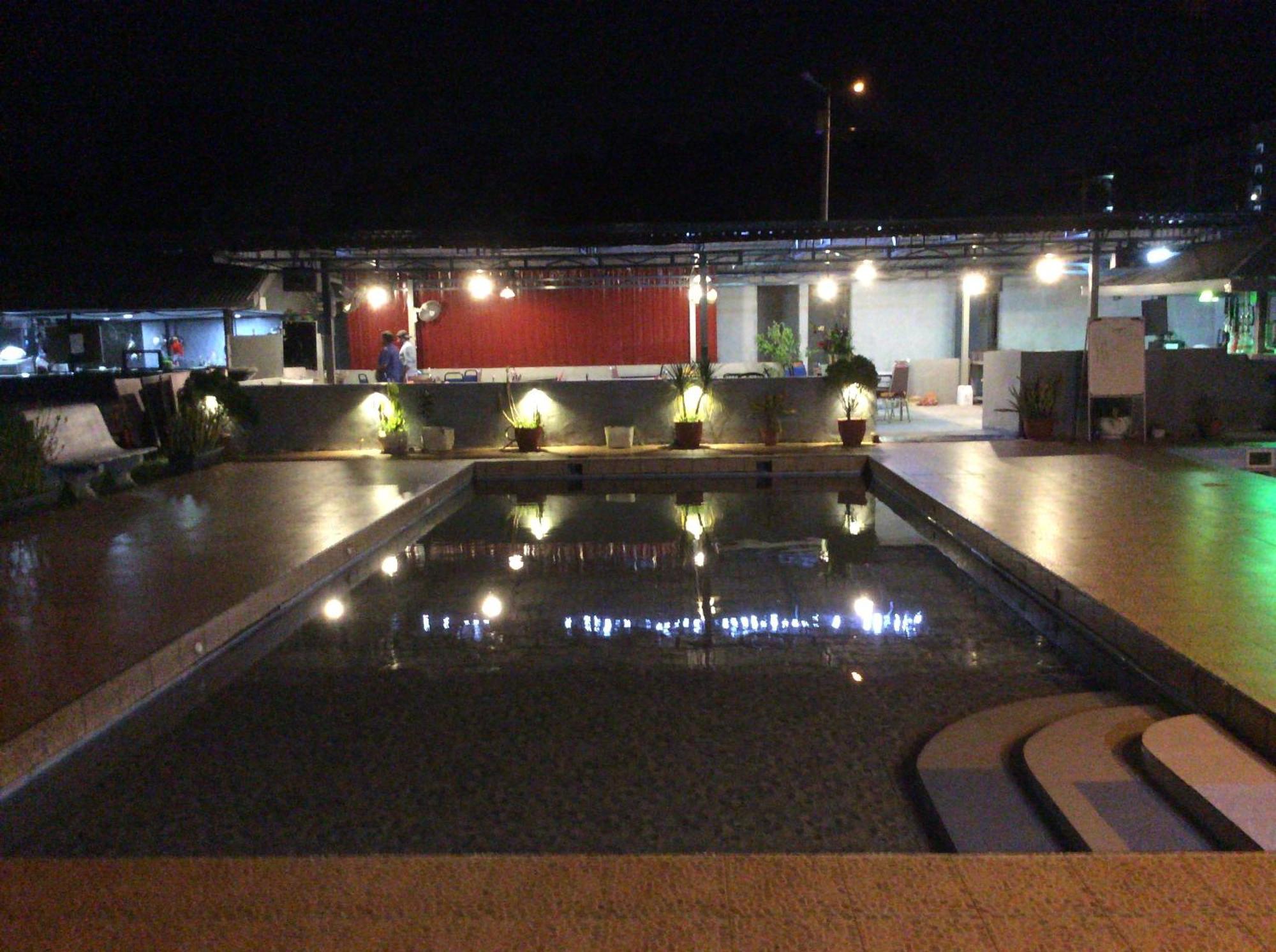 Green Town Hotel And Resort بورت ديكسون المظهر الخارجي الصورة