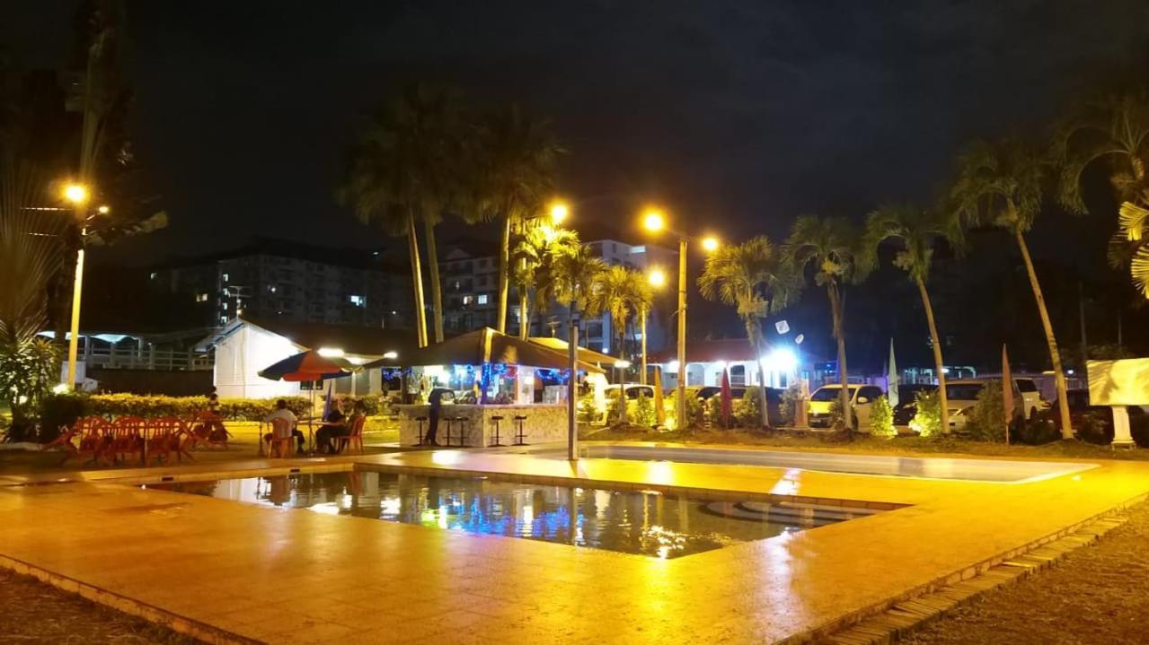 Green Town Hotel And Resort بورت ديكسون المظهر الخارجي الصورة