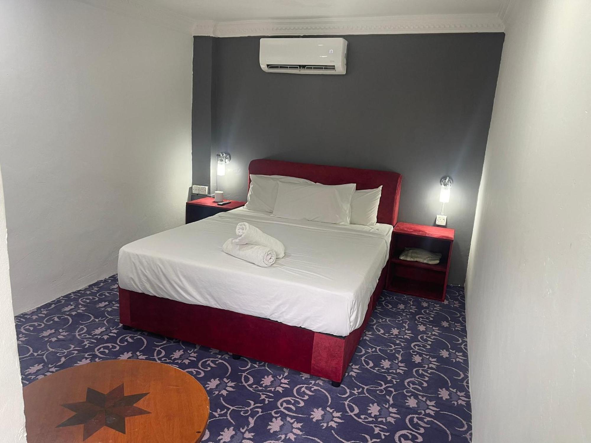 Green Town Hotel And Resort بورت ديكسون المظهر الخارجي الصورة