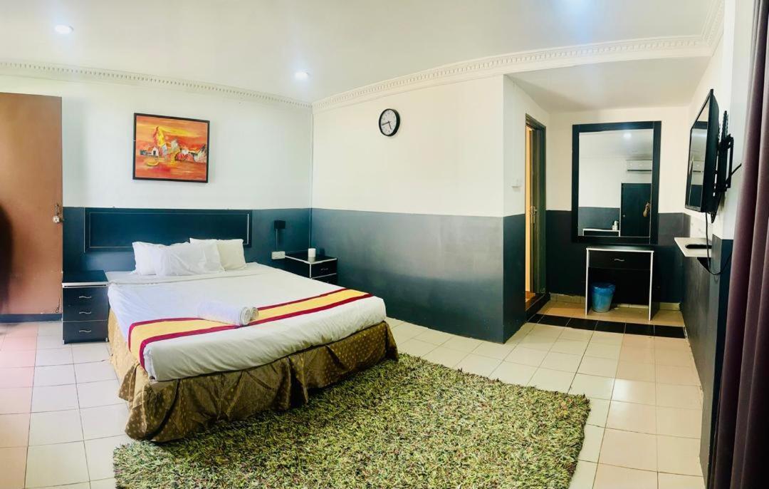 Green Town Hotel And Resort بورت ديكسون المظهر الخارجي الصورة