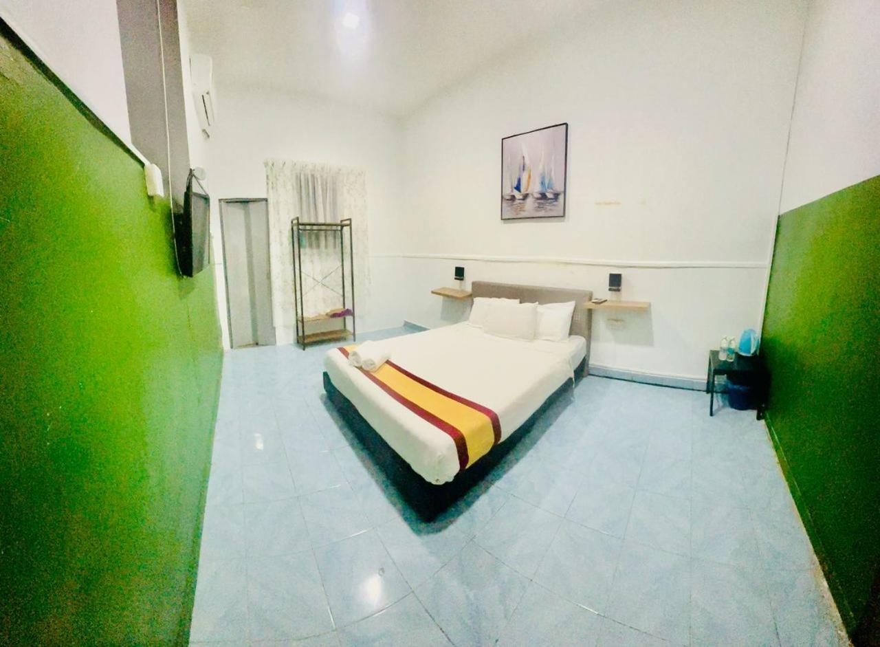Green Town Hotel And Resort بورت ديكسون المظهر الخارجي الصورة